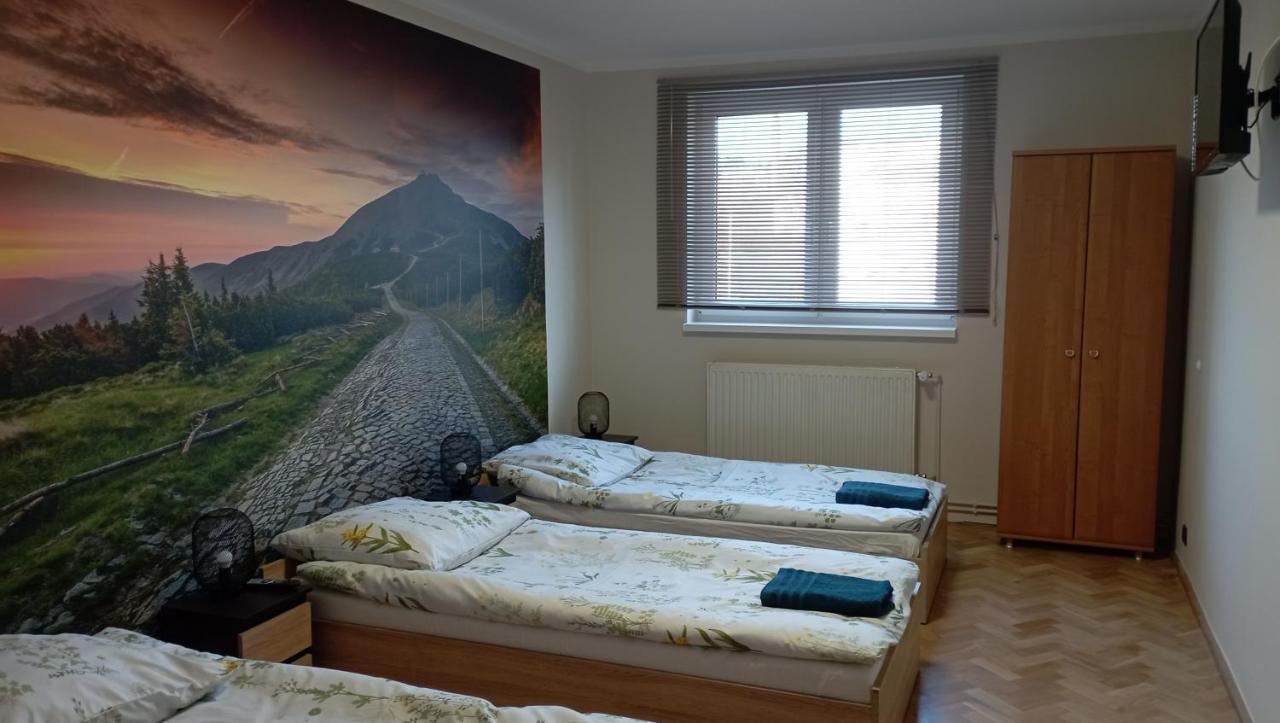 Apartament 27A Jelenia Gora Bagian luar foto