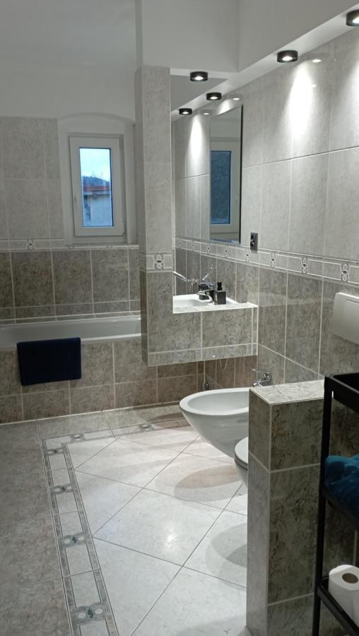 Apartament 27A Jelenia Gora Bagian luar foto